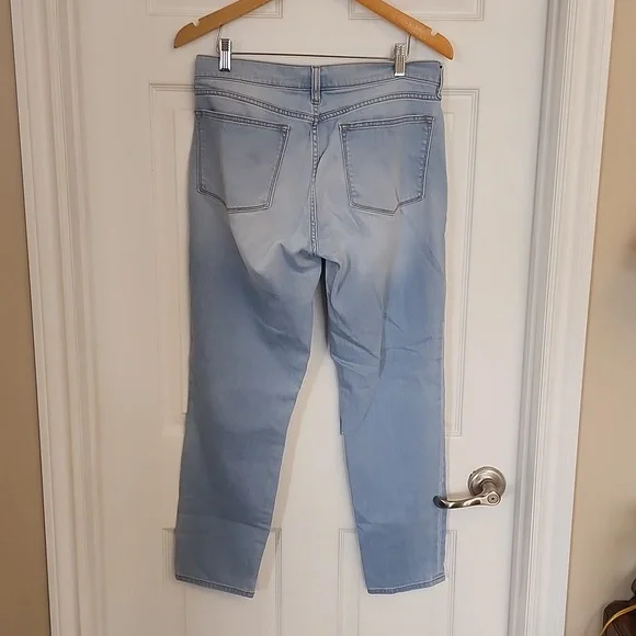 J. CREW Stretch Light Wash Denim. Style C6022.‎ Size 29. - Picture 4 of 7